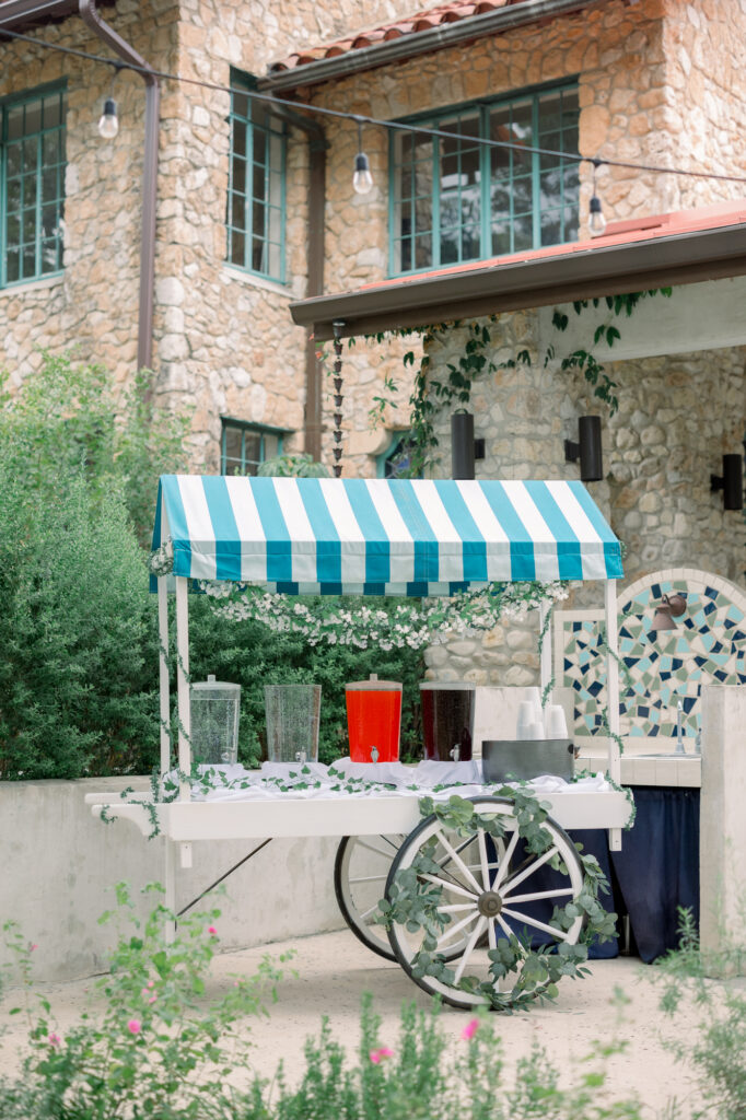 Refreshments for guests at a wedding at the Veranda in San Antonio 